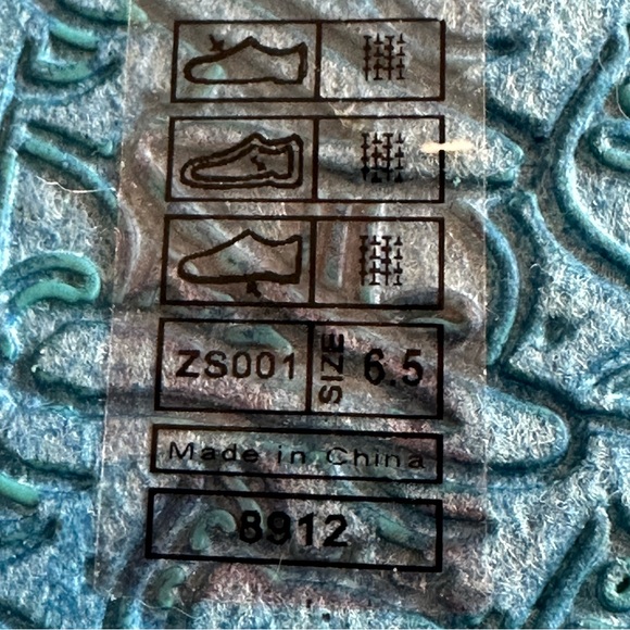 Blowfish Malibu sneakers  NWOT - Picture 10 of 11